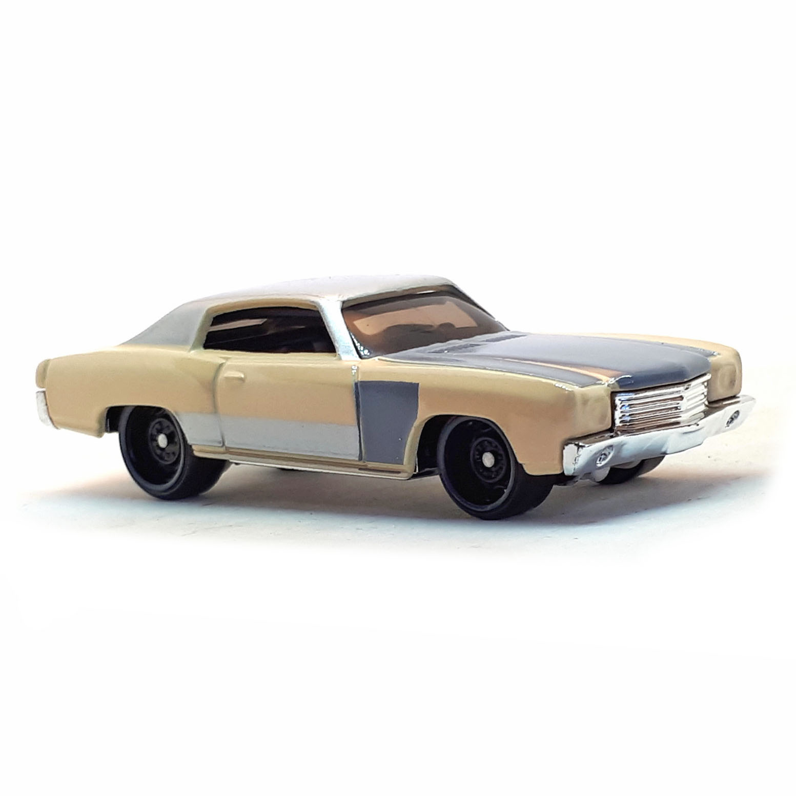 Chevrolet Monte Carlo - 1971 - FAST & FURIOUS – Rápidos y Furiosos · imagen 1