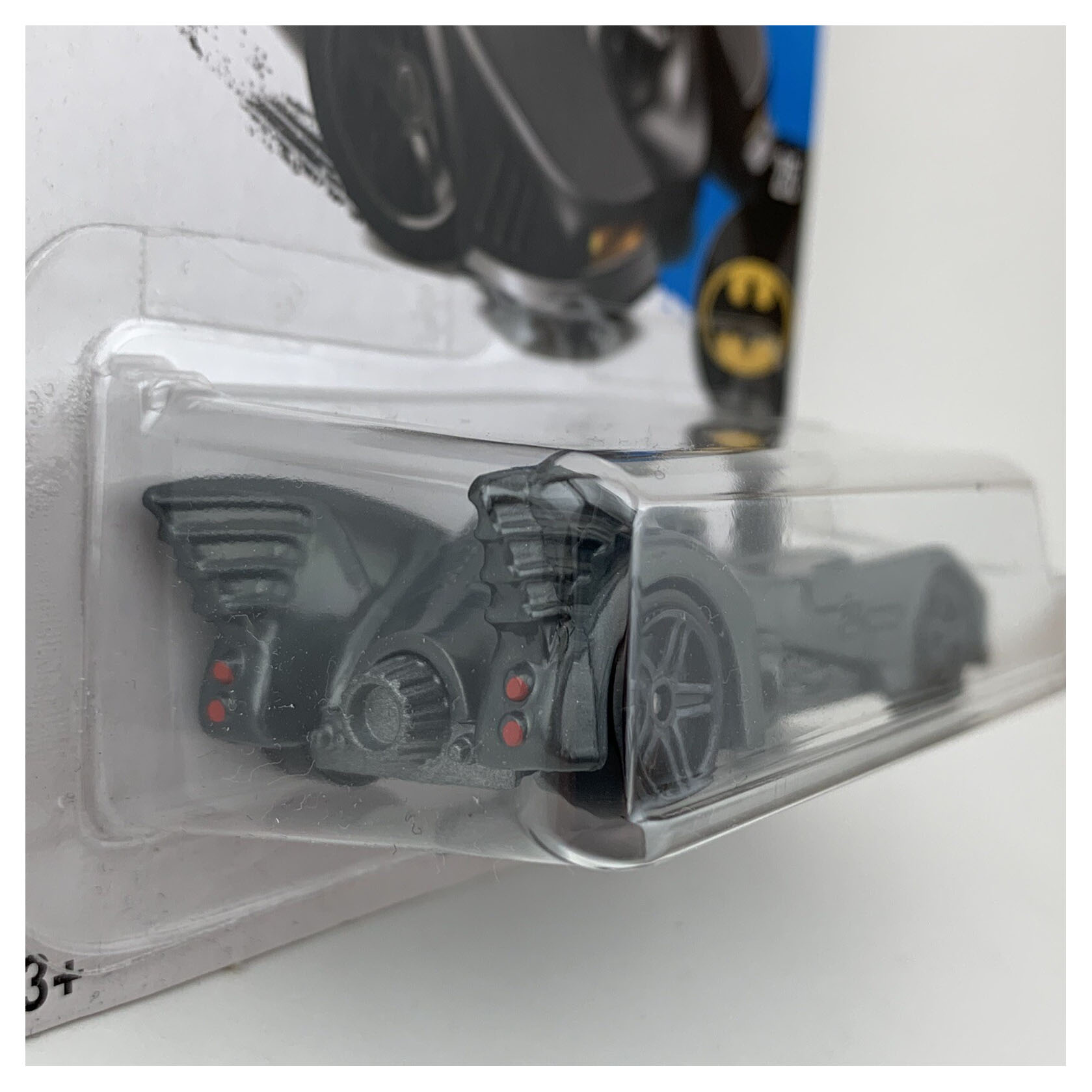 BATMAN BATMOBILE - BATIMOVIL · imagen 4