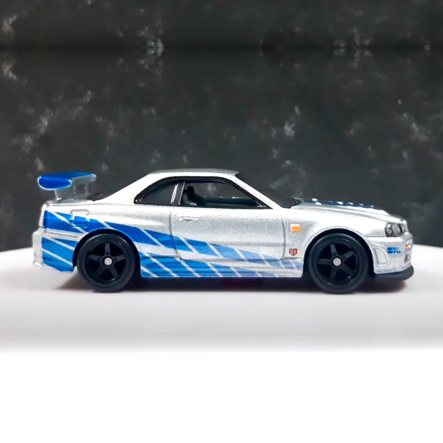 NISSAN SKYLINE GT-R R34 - FAST & FURIOUS – Rápidos y Furiosos · imagen 4